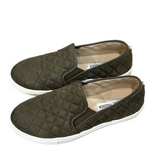 Steve Madden Women’s Sneakers Slip On Sneaker Quilted Olive Green Size 7